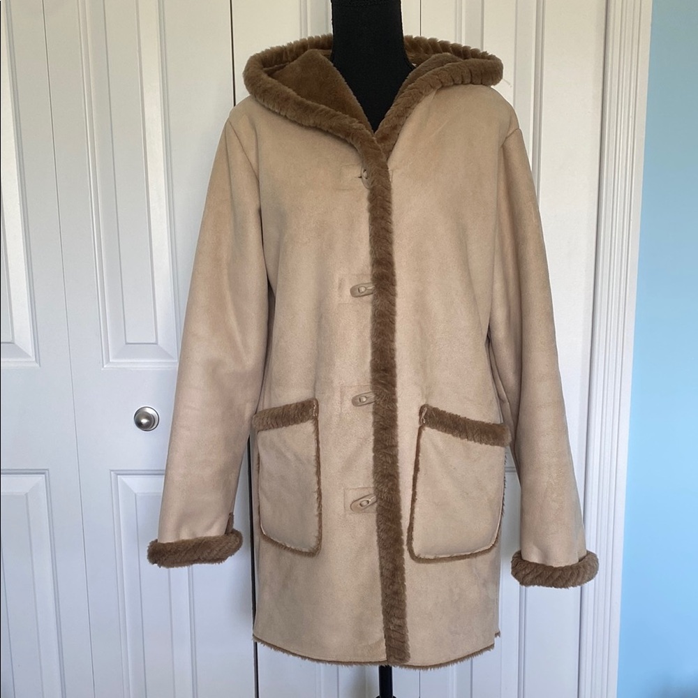 St. John's Bay Small Tan Faux Fur Coat With Buttons And Brown Faux Fur Trim